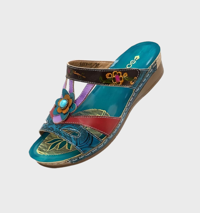 Malani - lette og skridsikre boheme-blomstrede slip-on-sandaler med håndsyning