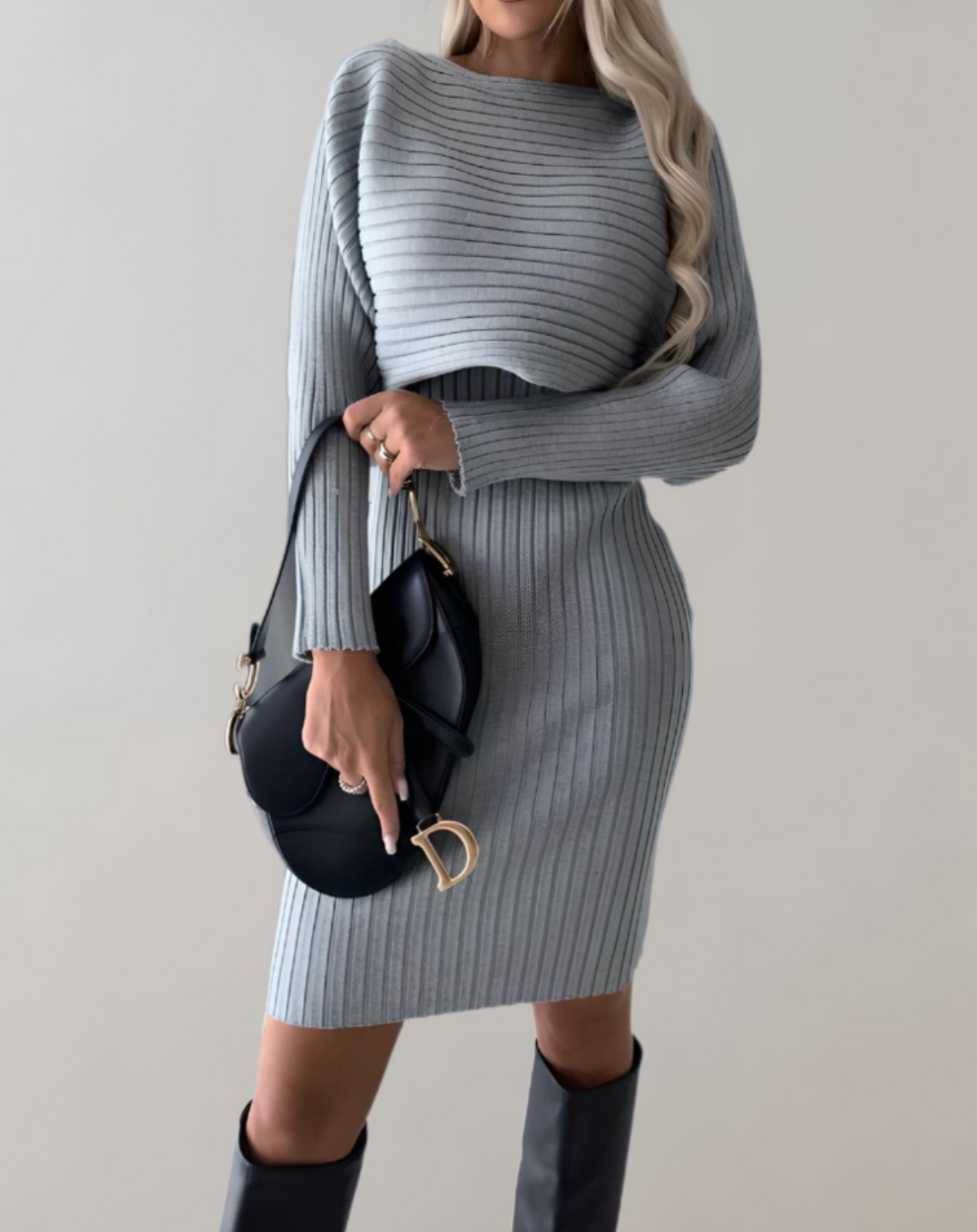 Mari - 2-delt sæt med strikket bodycon-kjole med spaghettistropper og strikket cropped sweater